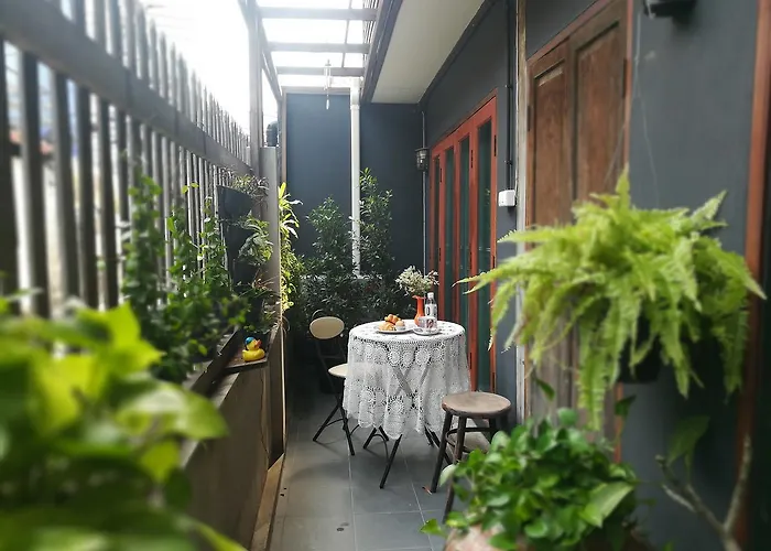 Aumdang-jiem Bed & Breakfast Bangkok